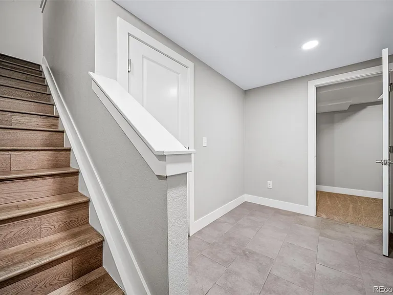 435 S Forest St #6 — Photo 36