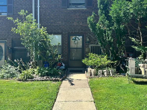 7015 Ridge Ave APT 27, Philadelphia, PA 19128
