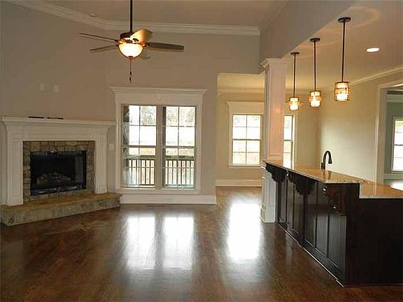 5th image of 279 Stonehollow Lot 279