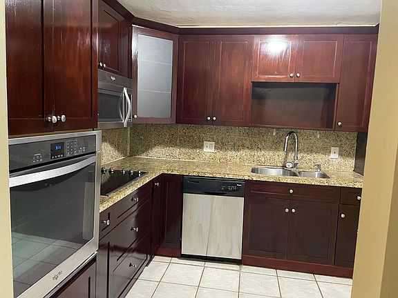 3rd image of 417 Lakeview Dr #1535200