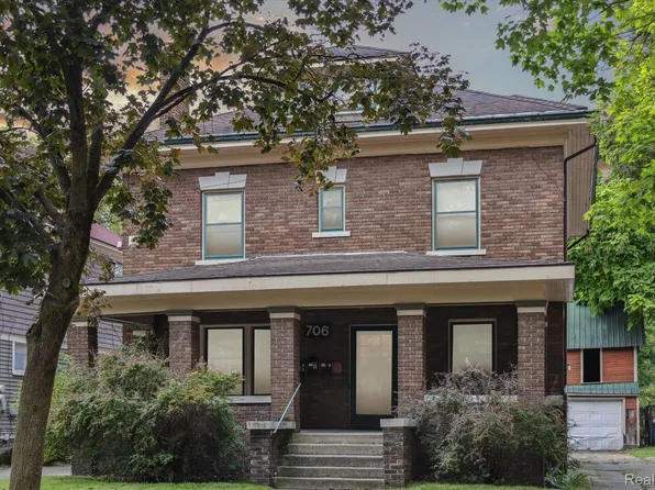706 Locust St, Kalamazoo, MI 49007