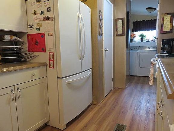 3rd image of 89 Dockside Dr