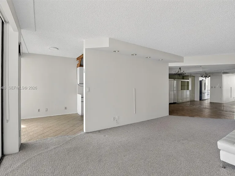 19707 Turnberry Way #7F — Photo 8