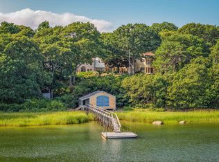 219 Scraggy Neck Rd, Cataumet, MA 02534
