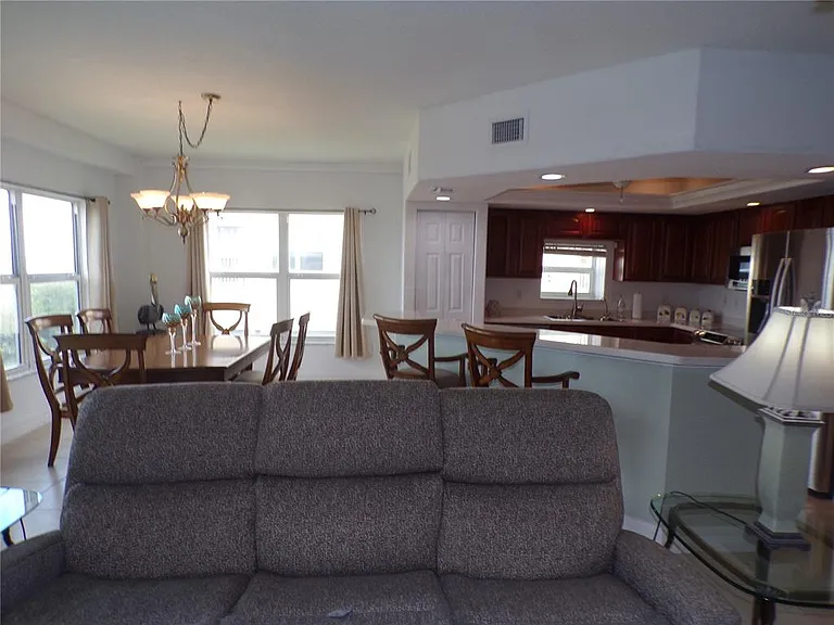 101 N Marion Ct #114 — Photo 18