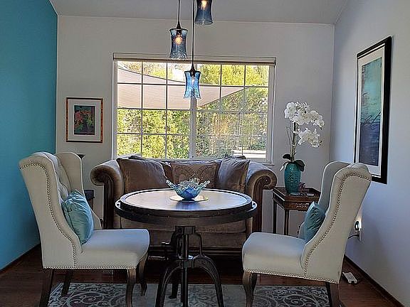 Dining Area - step up