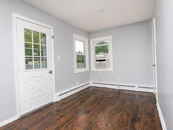 5th image of 132 48th Street