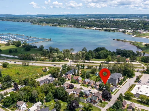 1809 3rd Ave W, Owen Sound, ON N4K 4R7