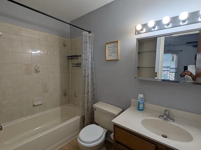 44 W Constitution Dr — Photo 10