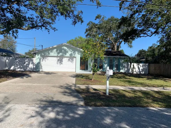 13747 Anona Heights Dr, Largo, FL 33774