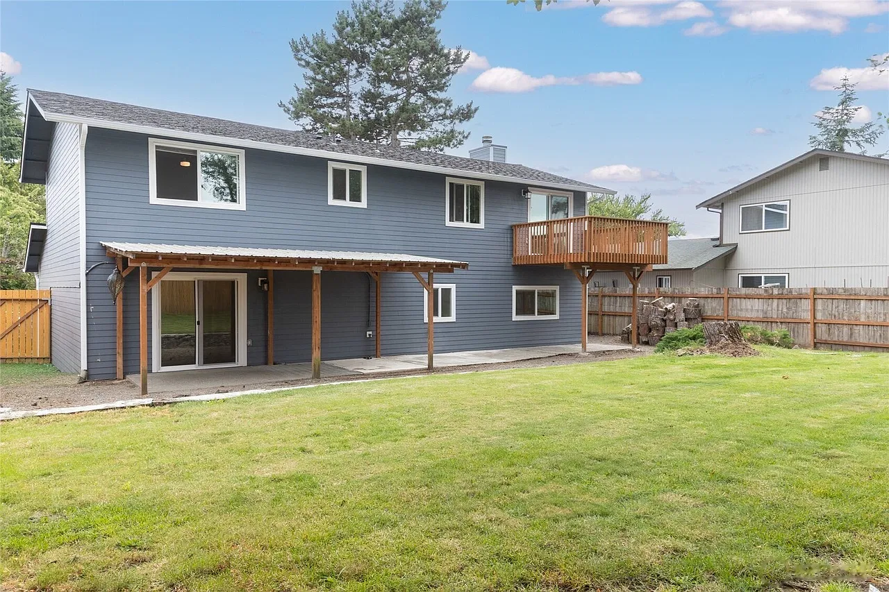 5 bed, 2208 sqft, $4,500 — Photo 3