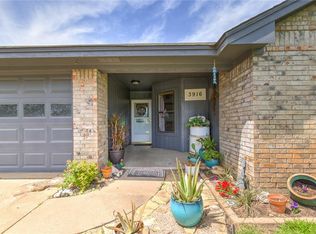 3916 Country Meadows Rd, Granbury, TX 76049