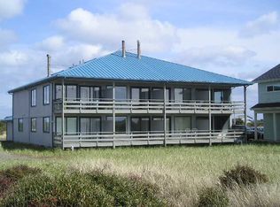 1027 S Sand Dune Ave SW UNIT 3, Ocean Shores, WA 98569