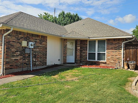 2nd image of 2329 Shalimar Dr