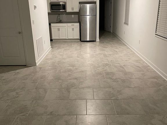 2nd image of 6318 Lakepine St Floor 1