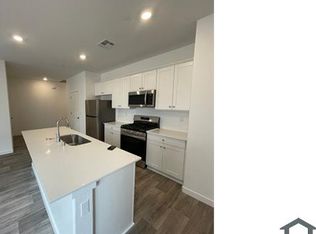6203 E Giavanna Ave, Fresno, CA