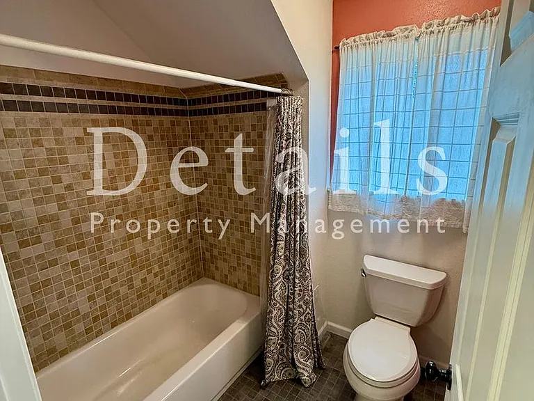 15373 NE Petterson Rd — Photo 9
