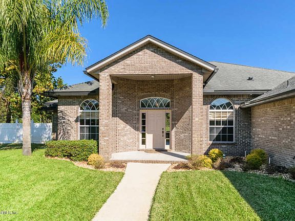 3rd image of 10629 Grayson Ct