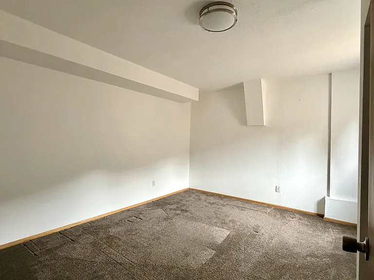 73 Sunlight Ln — Photo 18