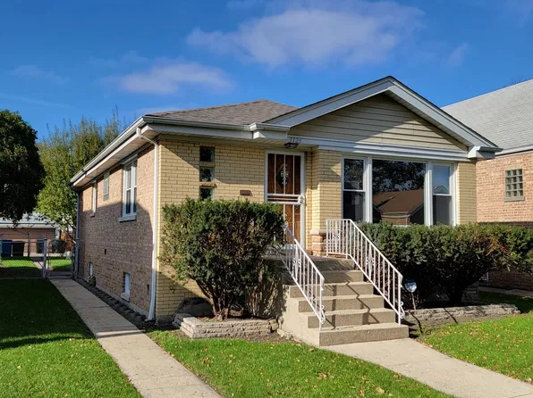 3126 N Nagle Ave, Chicago, IL 60634