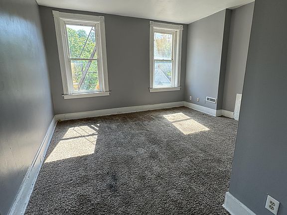 4th image of 2275-2277 Vine St