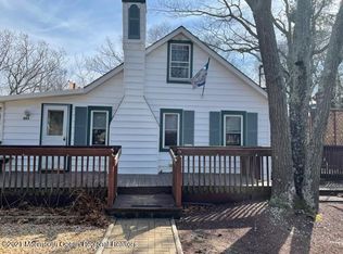 483 Mohawk Dr, Brick, NJ 08723