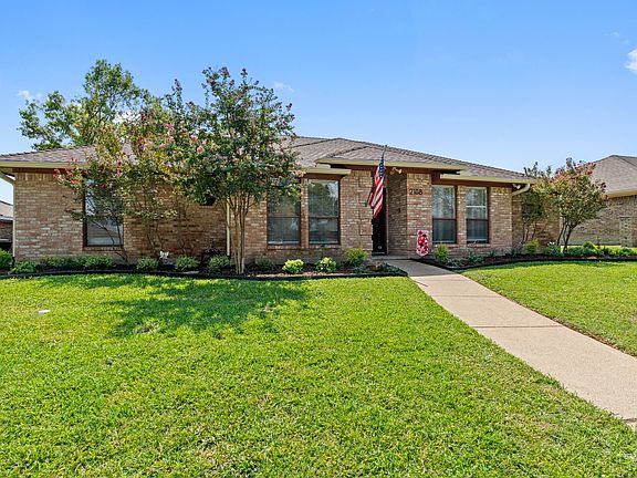 5th image of 2108 Winona Dr