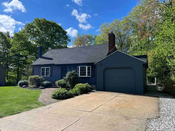 396 Woodcrest Court, Manchester, NH 03109