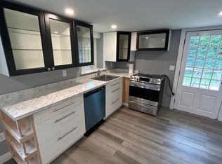 26 Atwood St FLOOR 3, Kingston, MA 02364