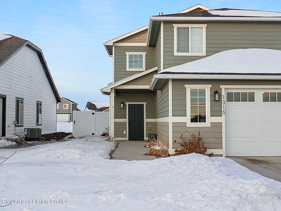 4th image of 1315 22nd St E