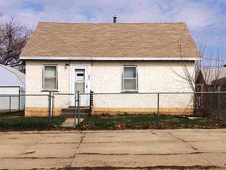 1st image of 320 N Cedar St