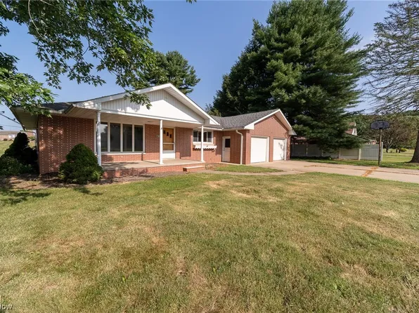 1787 Reynolds St SE, East Sparta, OH 44626