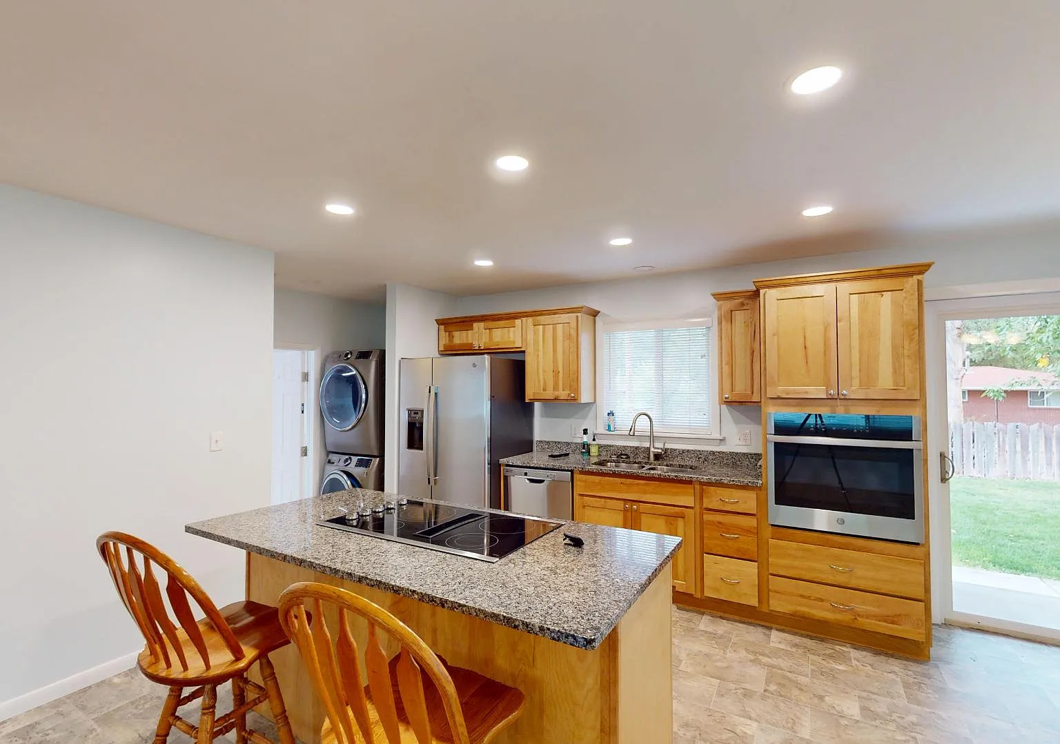 923 Big Horn Dr — Photo 3