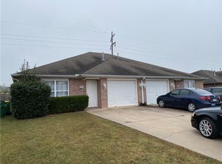 2691 Carondolet St, Springdale, AR 72764