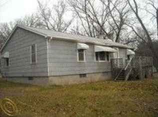 9295 Evergreen Rd, Brighton, MI 48116