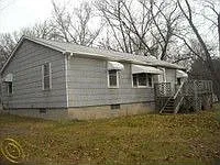9295 Evergreen Rd photo 1
