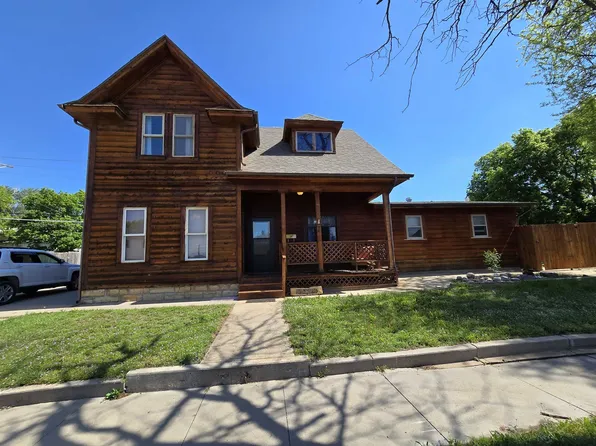 319 W 11th St, Hays, KS 67601