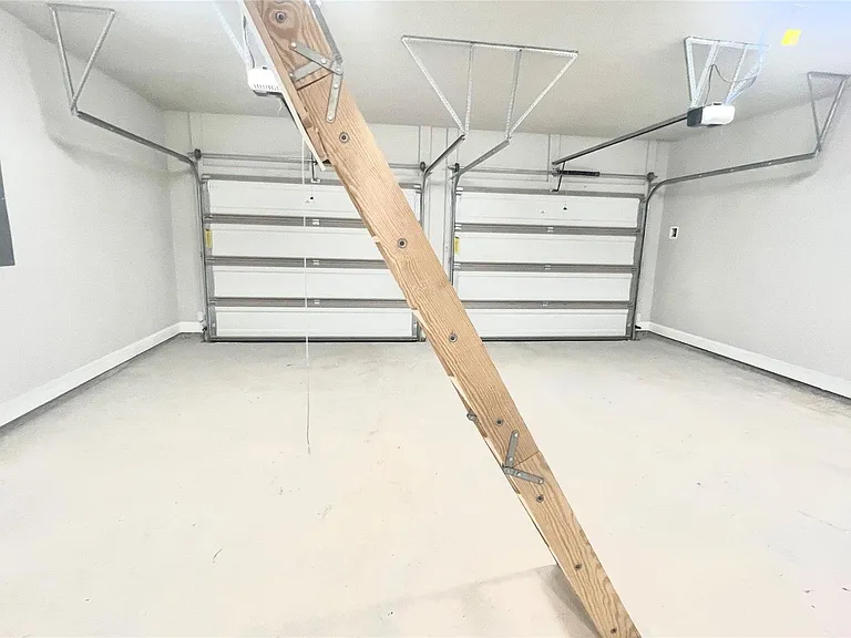 102 Jleigh Ln #J — Photo 14