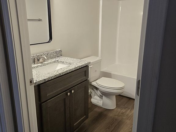 4th image of 3703 Southborough Rd