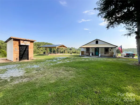 566 Abbeydale Rd, Harmony, NC 28634