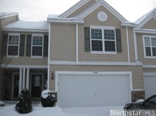 15460 Freedom Dr N, Hugo, MN 55038