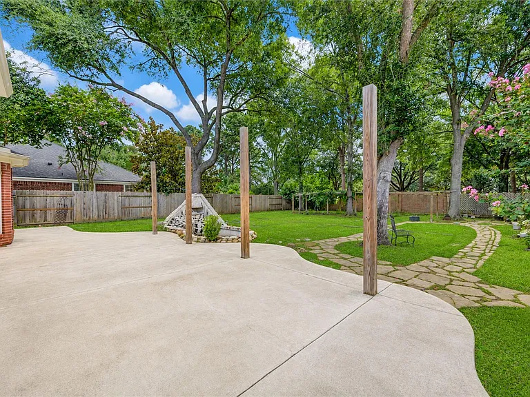 1215 Whisper Trace Ct — Photo 33