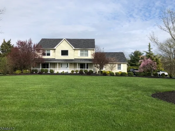 5 Cyndi Ct, Raritan Twp., NJ 08822