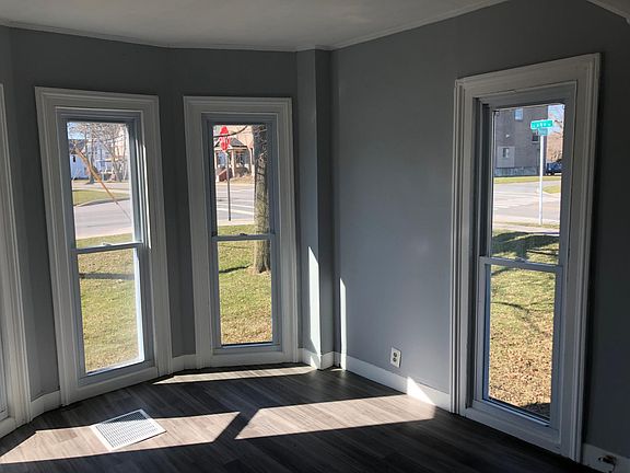 3rd image of 100 Lake Ave APT 1