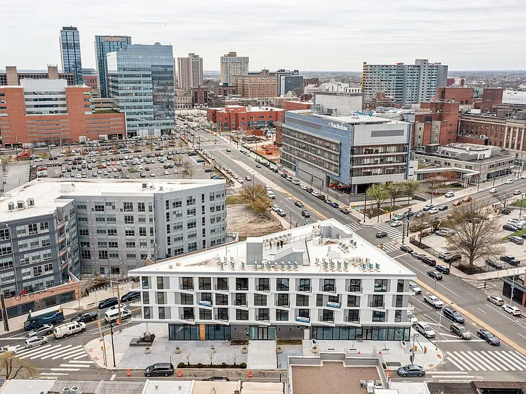 Triad Apartments: Brand New near Drexel & Penn — Photo 12