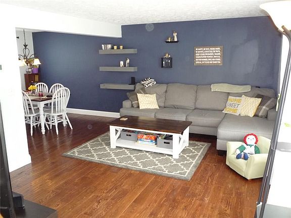5th image of 123 Centennial Ln