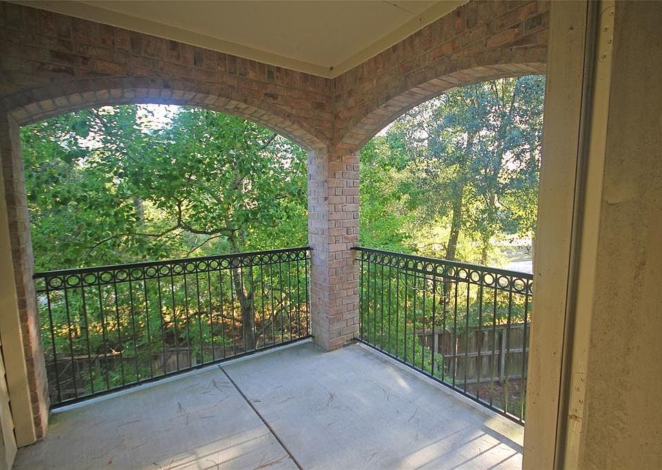 1st image of 6607 Lake Woodlands Dr APT 624