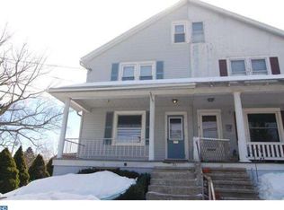 32 W Madison St, Mohnton, PA 19540