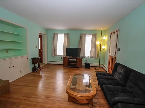 5th image of 135 Avalon Blvd