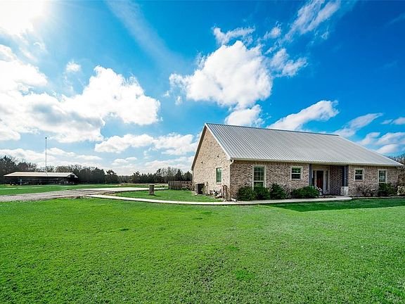 3rd image of 2579 County Road 2296